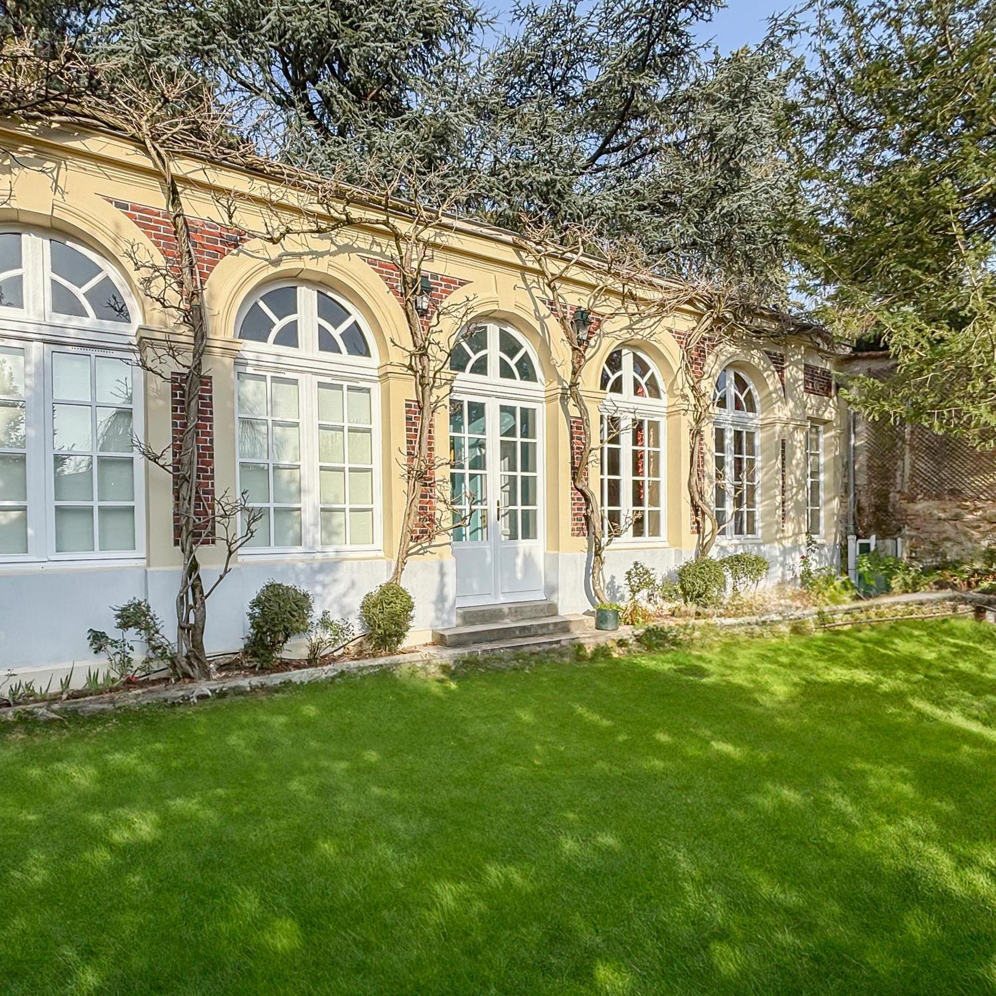 L'Orangerie White Palacio 베흑사이으 외부 사진